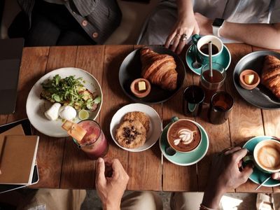 turnkey-caf-233-in-sought-after-location-motivated-seller-hobart-0