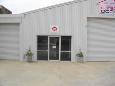 garage-door-suppliers-and-fitters-handyman-easy-to-learn-4