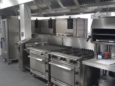 price-drop-catering-equipment-business-motivated-vendors-8