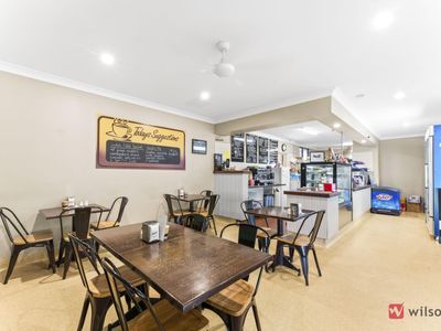 thriving-takeaway-cafe-in-busy-retail-industrial-homemaker-centre-1