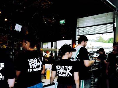 hello-harry-the-burger-joint-0