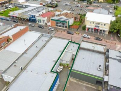 newly-renovated-freehold-opportunity-prime-high-street-exposure-5