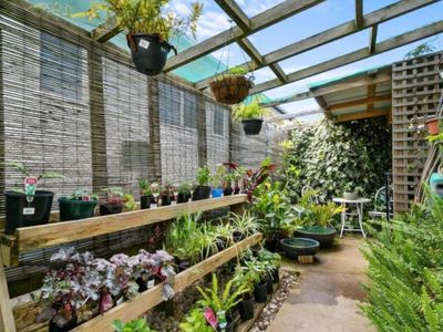 busy-hardware-amp-garden-centre-3