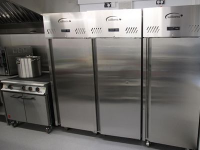 price-drop-catering-equipment-business-motivated-vendors-3