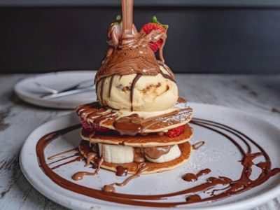 inner-sydney-gelato-and-dessert-bar-franchise-profitable-vibrant-location-1