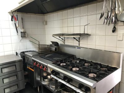 historic-country-hotel-business-food-keno-bar-asking-215-000-sav-long-lease-9