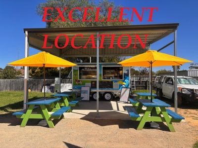 high-profit-fixed-food-van-short-hours-0