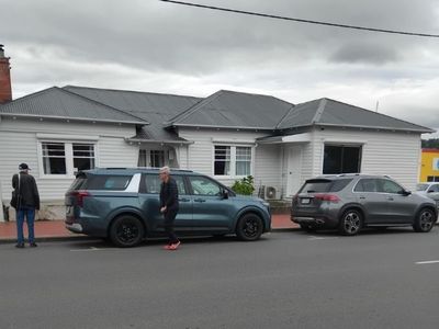 freehold-port-cygnet-grocer-cygnet-with-residence-t-o-1-7m-net-210k-more-2