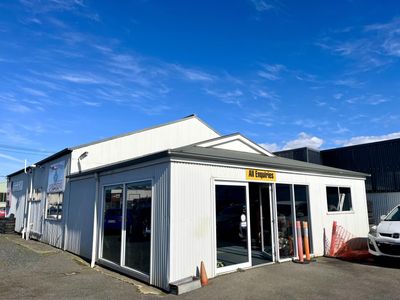 established-35-years-wrecking-and-car-sales-business-in-northern-tasmania-1