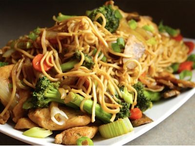 noodles-and-asian-food-with-amazing-returns-and-location-fraser-coast-0