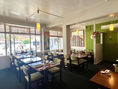 profitable-fully-licensed-restaurant-trading-weekly-24-hrs-t-o-370k-cafe-1