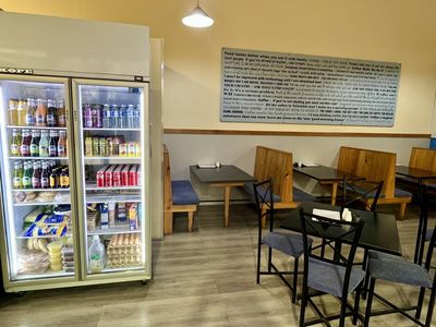 long-established-fully-licensed-libby-39-s-cafe-in-hub-arcade-t-o-7-300-per-week-3