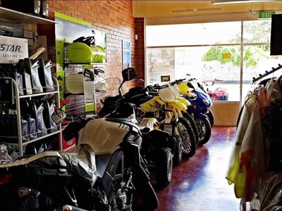 high-profits-automotive-service-centre-and-retail-t-o-fy-2023-gt-1-1-mill-roi-1-4