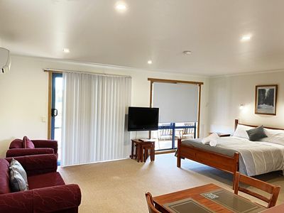 12-modern-fully-furnished-self-contained-units-villas-overnight-or-permanent-let-7