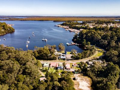fully-managed-freehold-accommodation-business-in-iconic-strahan-strong-returns-1