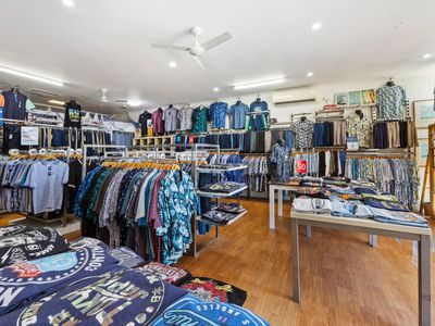 men-39-s-clothing-retail-business-near-the-esplanade-hervey-bay-specialist-retail-0