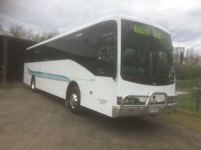 school-bus-contracts-3rd-generation-1-family-76-years-50kono-buses-stable-inco-0
