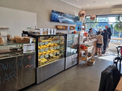 cosy-cheltenham-cafe-8