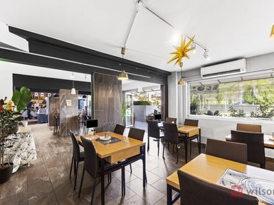 fried-chicken-and-beer-licensed-korean-style-restaurant-perfect-main-road-lo-8