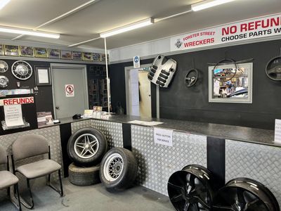 established-35-years-wrecking-and-car-sales-business-in-northern-tasmania-2