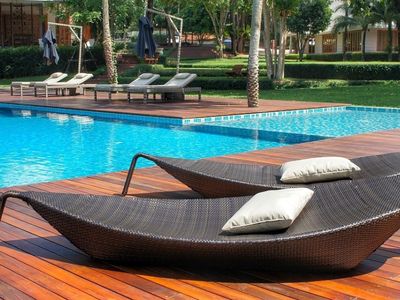 established-pool-retail-amp-service-business-northern-sydney-1