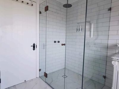 large-aluminium-and-glass-product-manufacturers-3