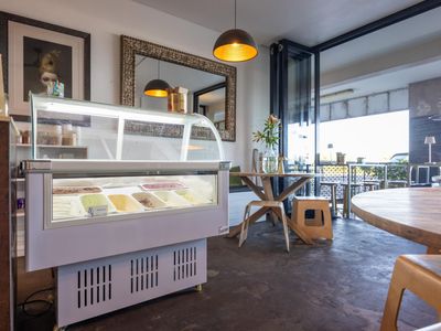 business-for-sale-coastal-pizzeria-with-ocean-views-mas-224-2