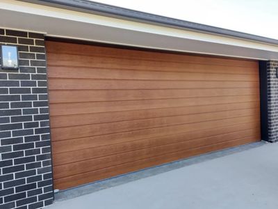 garage-doors-and-gate-installations-0