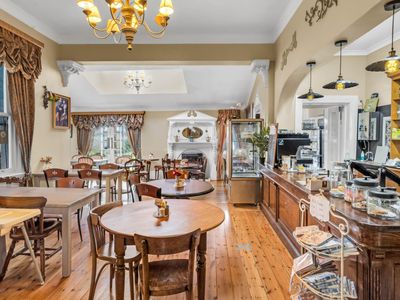 passive-investment-latrobe-georgian-style-building-4