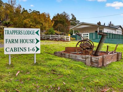 fhgc-tasmanian-accommodation-a1-presentation-spectacular-views-10-roi-6-cabins-2-2