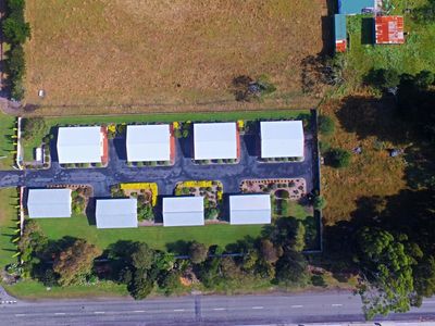 12-modern-fully-furnished-self-contained-units-villas-overnight-or-permanent-let-2