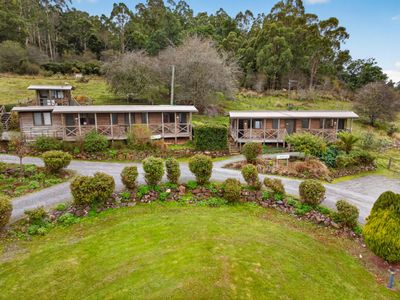 fhgc-tasmanian-accommodation-a1-presentation-spectacular-views-10-roi-6-cabins-2-4