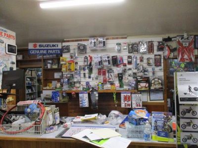 high-profits-automotive-service-centre-and-retail-t-o-fy2023-gt-1-1-mill-roi-1-8