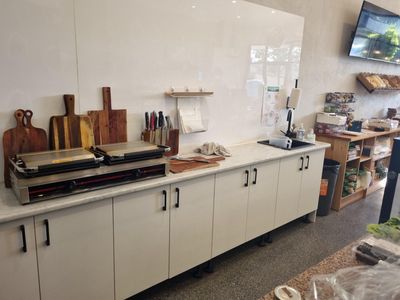 cosy-cheltenham-bakery-cafe-6