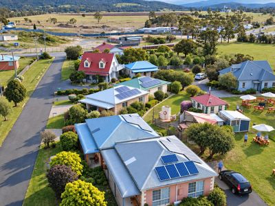 rare-east-coast-tasmania-profitable-accommodation-villas-cottages-separate-da-lo-3