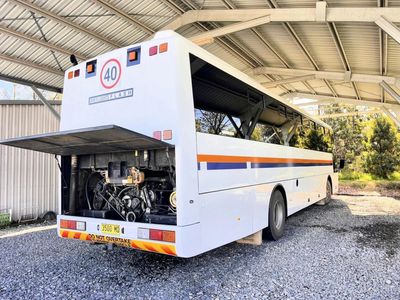 woodstock-bus-service-long-standing-and-reputable-business-1