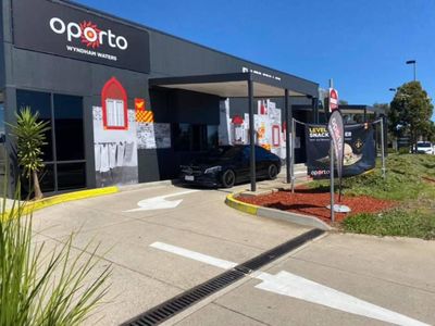 oporto-williams-landing-busy-drive-through-location-1