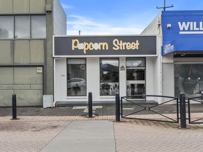newly-renovated-freehold-opportunity-prime-high-street-exposure-0