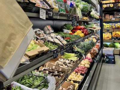 fruit-and-vegetables-modern-fit-out-loyal-customer-base-growth-potential-0