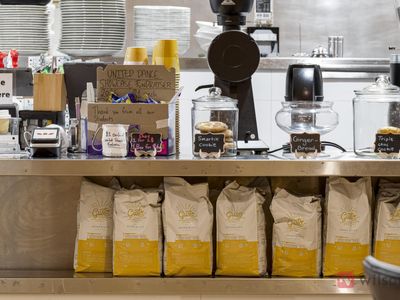 iconic-maitland-cafe-operated-under-management-9