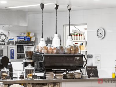 iconic-maitland-cafe-operated-under-management-8