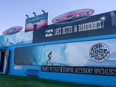 owner-operated-retail-surf-shop-impeccable-reputation-convenient-location-1