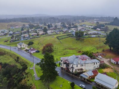 profitable-iconic-fhgc-bischoff-15-room-hotel-waratah-tas-1mill-t-o-growth-pot-5