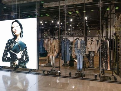 award-winning-sydney-based-retail-fitout-specialist-2