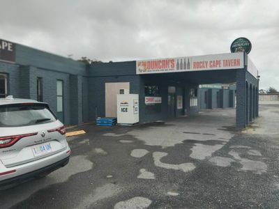 fhgc-rocky-cape-tavern-amp-caravan-park-15-acres-great-turnover-highway-front-3