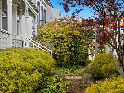 prime-location-residence-with-income-or-3-bnb-lets-stca-or-health-professional-3