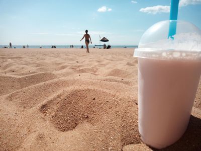 sensational-seaside-licensed-cafe-cheap-rent-2