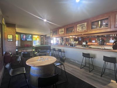 historic-country-hotel-business-food-keno-bar-asking-215-000-sav-long-lease-6