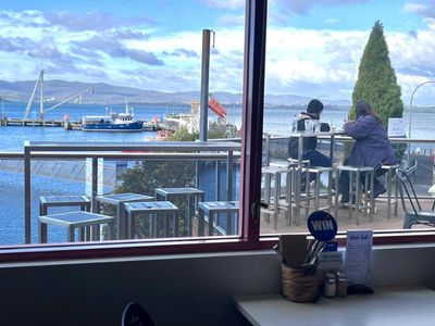 l-hold-beauty-point-waterfront-hotel-glorious-river-views-20-pokies-all-income-s-2