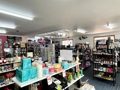 excellent-renovated-profitable-gift-shop-in-latrobe-tasmania-2